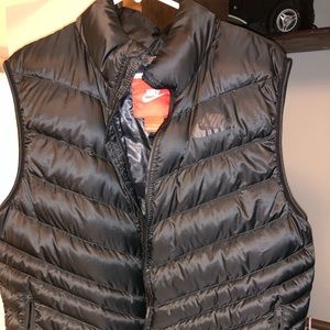 Nike vest